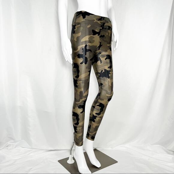 Koral Black Tan & Olive Camouflage Lustrous High Rise Leggings Size Medium NWT - Picture 12 of 16